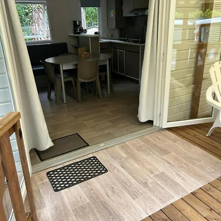 אתר קמפינג Mobil-home Parc De Roches *